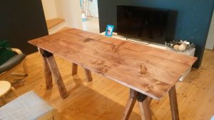 ソーホースブラケット」を使ってのテーブルの作り方〈小松家〉 | 高知